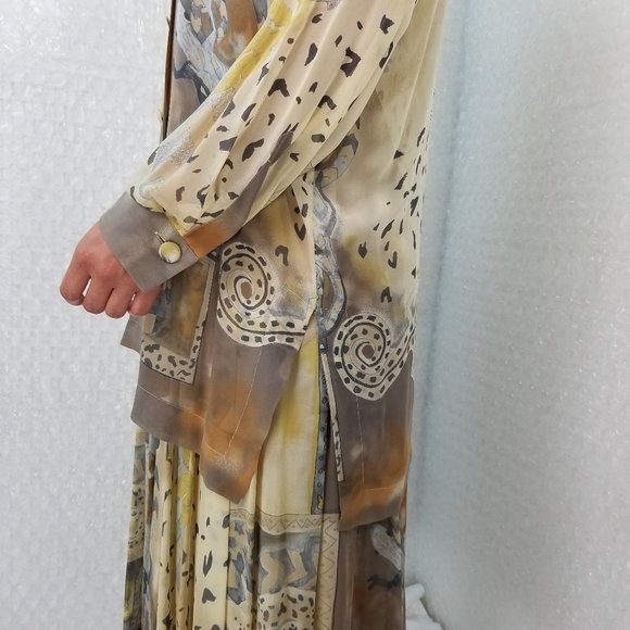 SOLD🌈1990s Laurèl oversized silk blouse & skirt - Picture 8 of 16